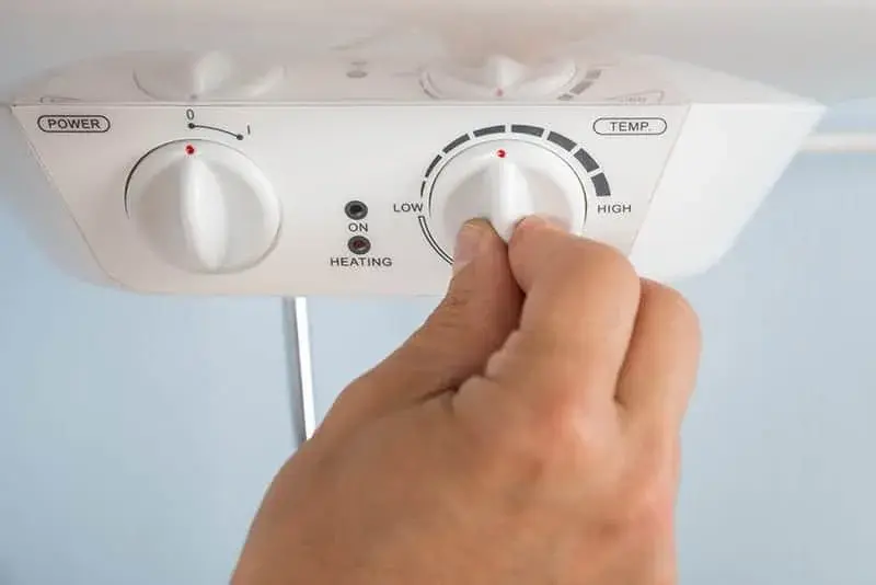 Bojler elektryczny ile pobiera prądu? Poznaj ukryte koszty energii